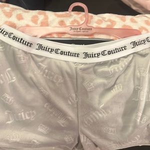 XL JUICY COUTURE 2 pack sleepwear shorts
